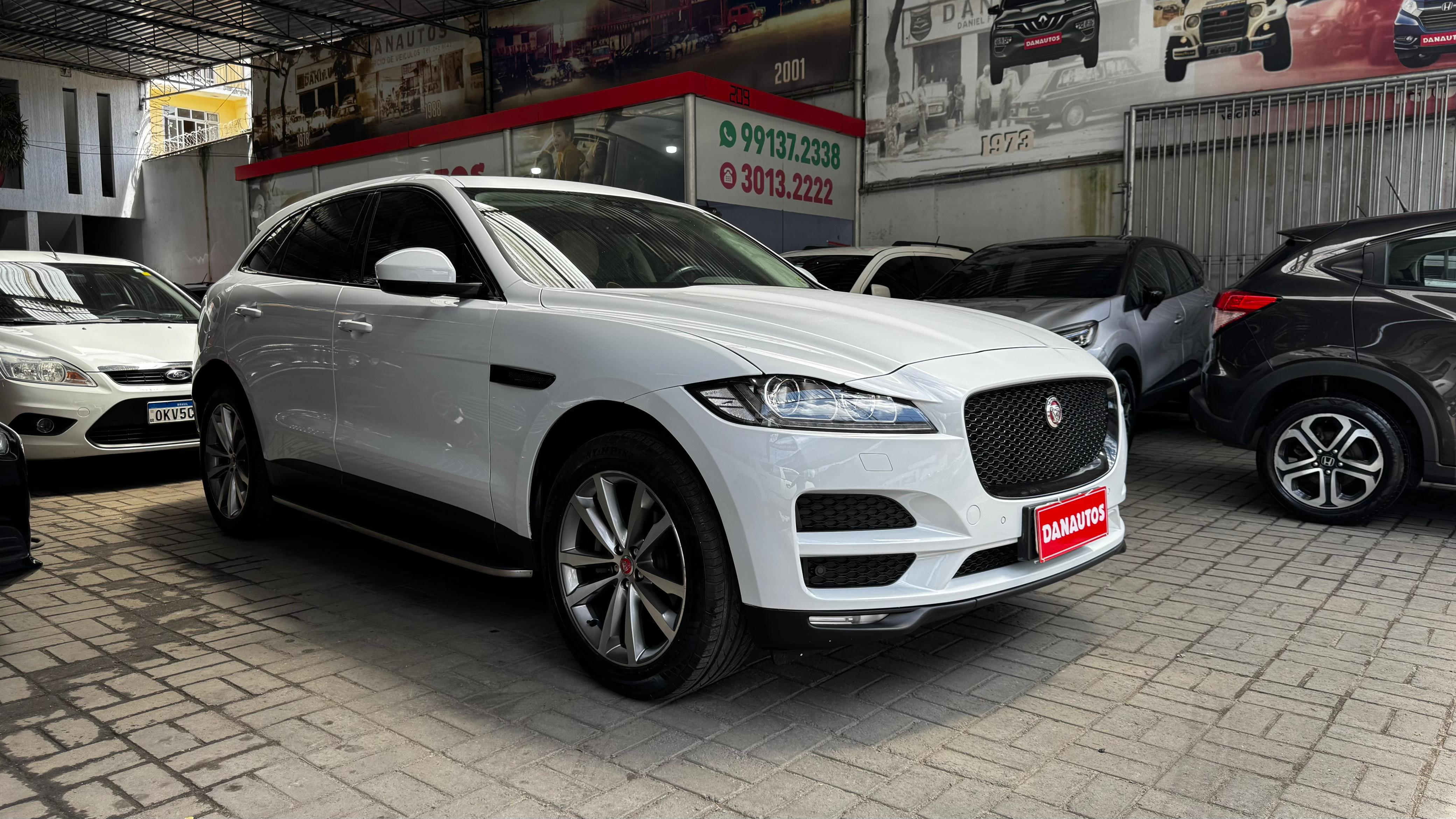 JAGUAR F-PACE