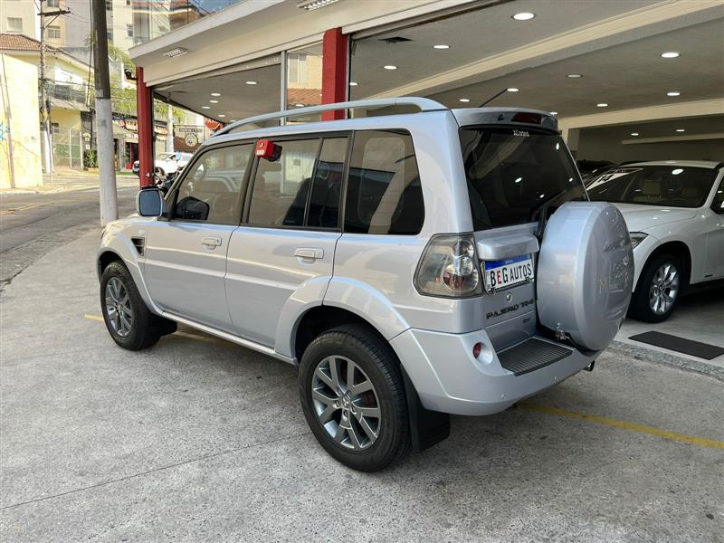 PAJERO TR4