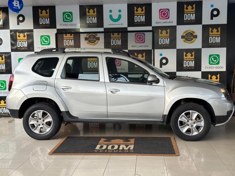 RENAULT DUSTER