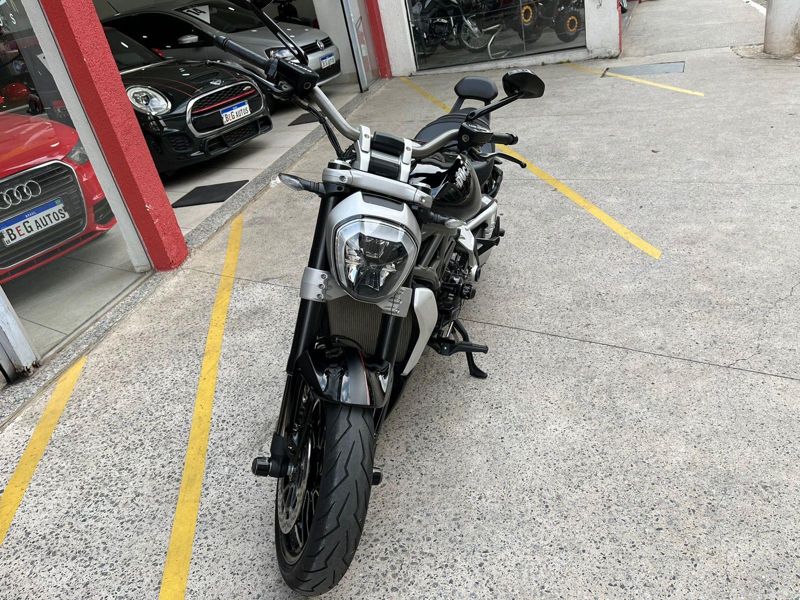 XDIAVEL S