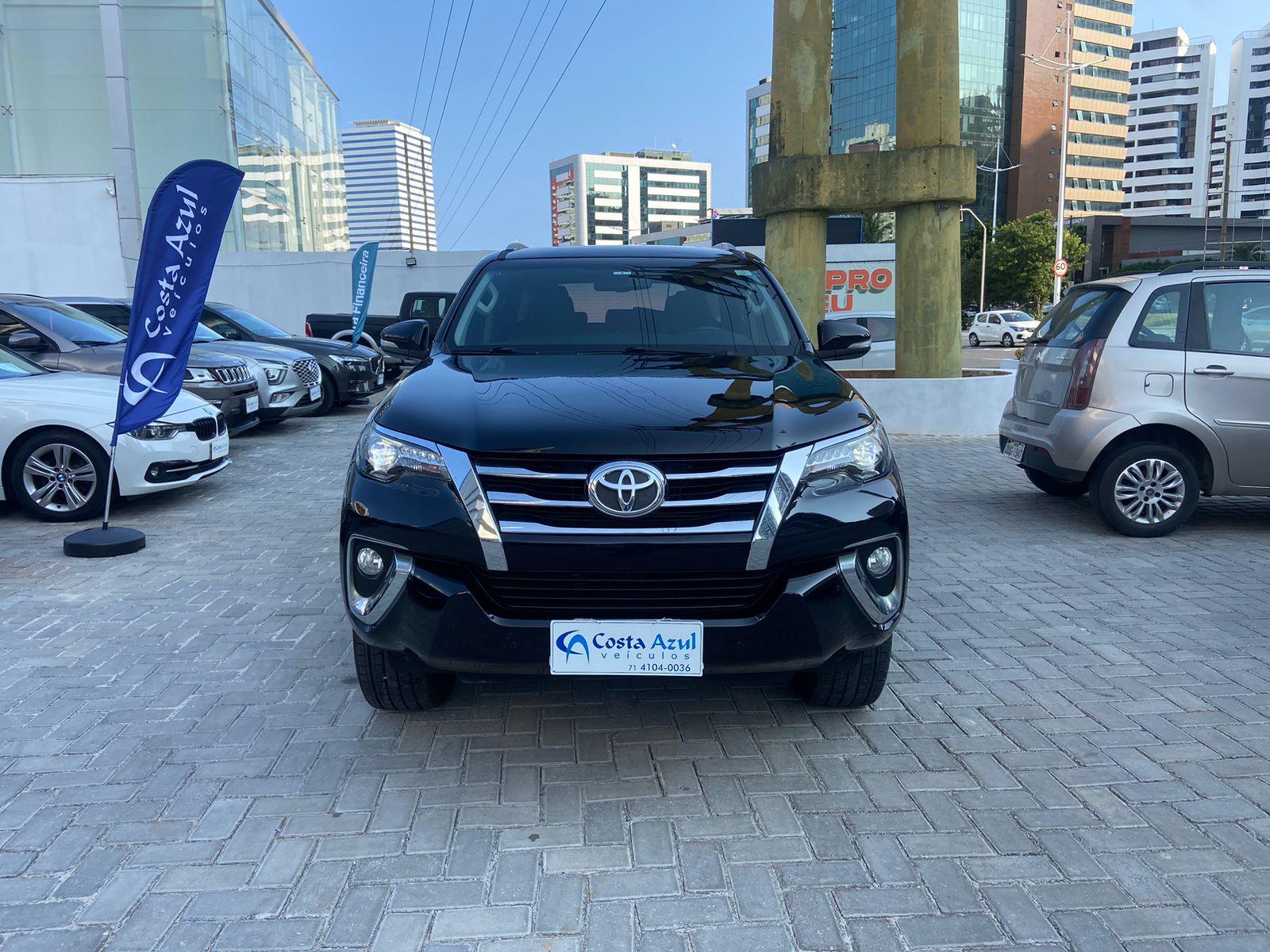 TOYOTA HILUX SW4