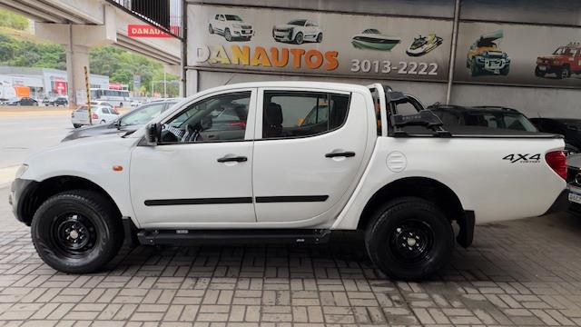 MITSUBISHI L200 TRITON