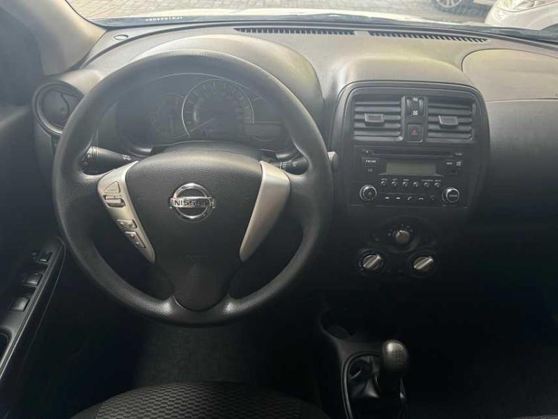 NISSAN VERSA