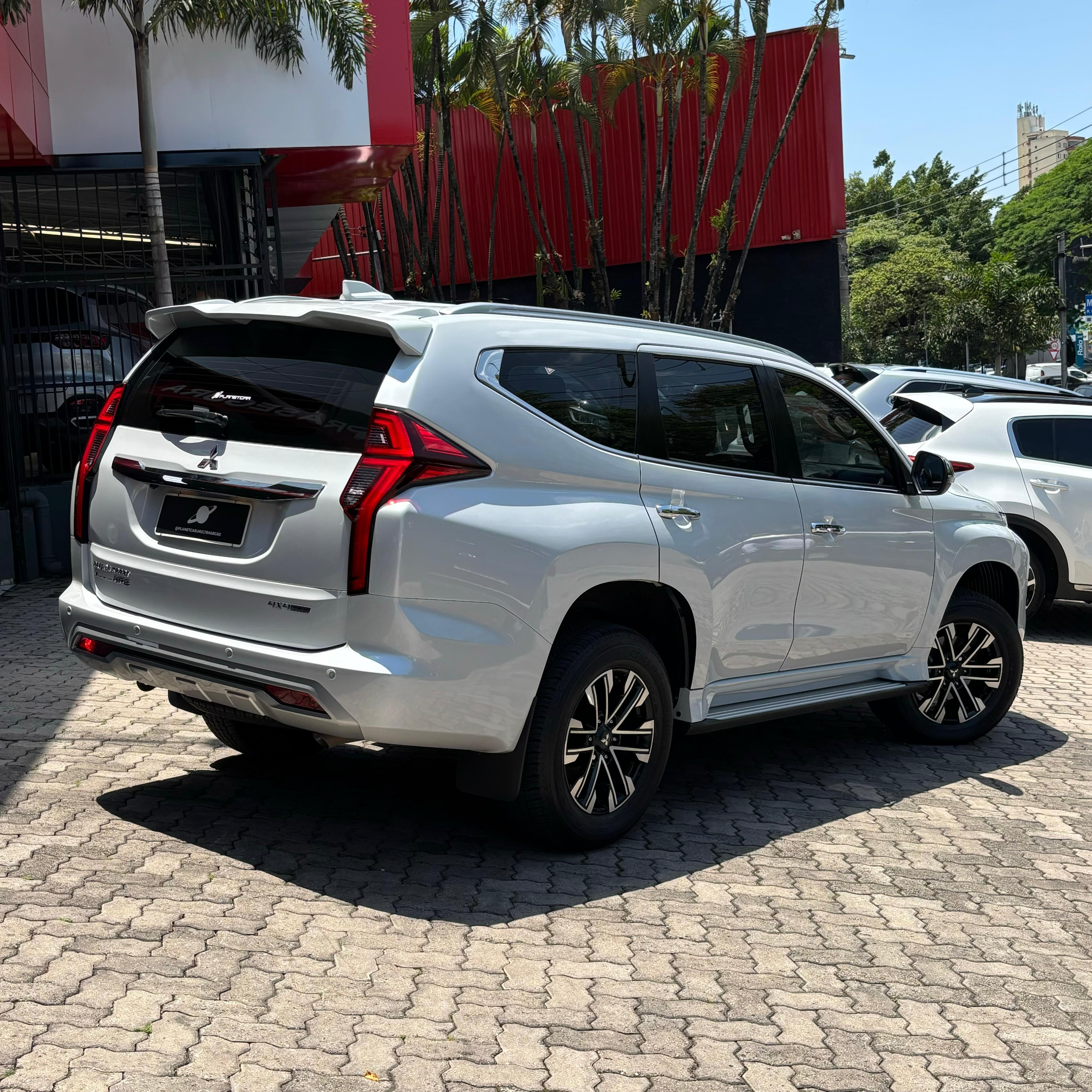 PAJERO SPORT