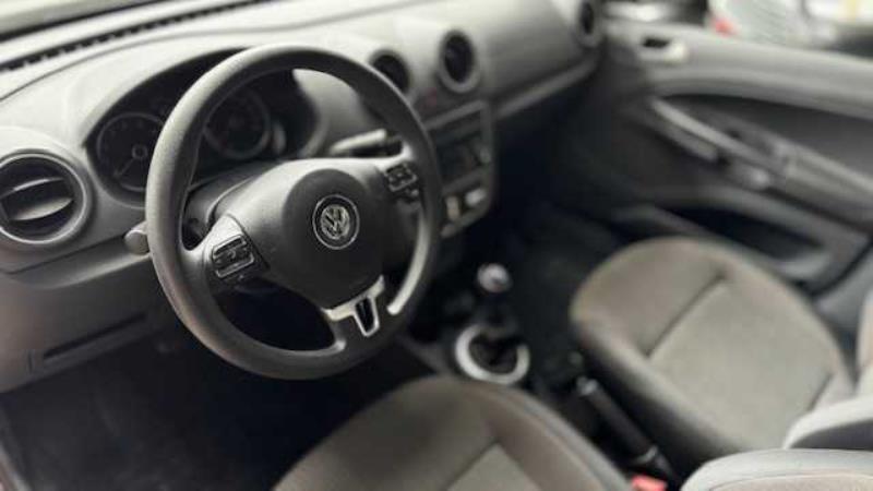 VOLKSWAGEN GOL