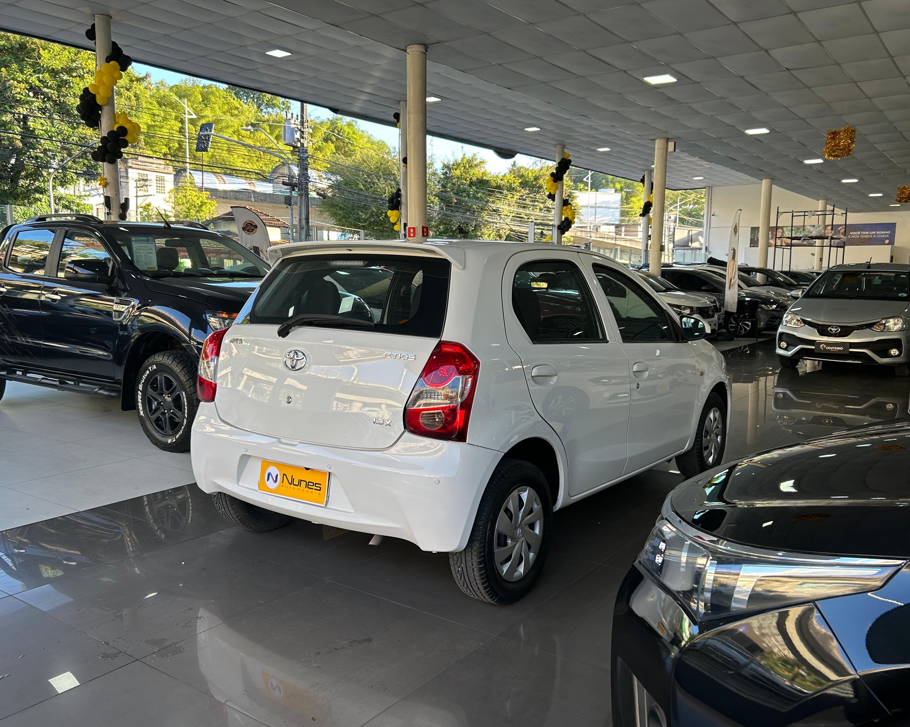 TOYOTA ETIOS