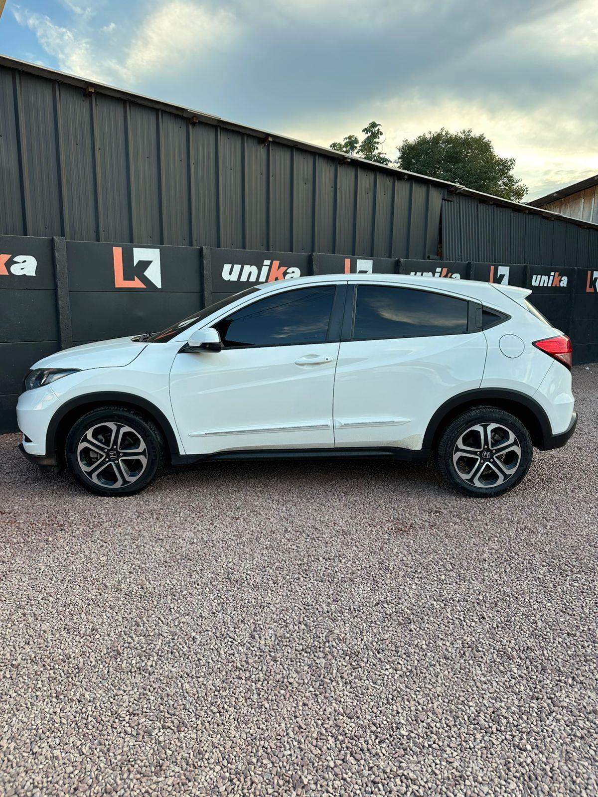 HR-V