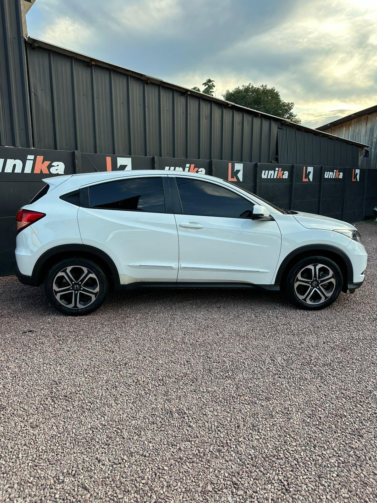 HR-V