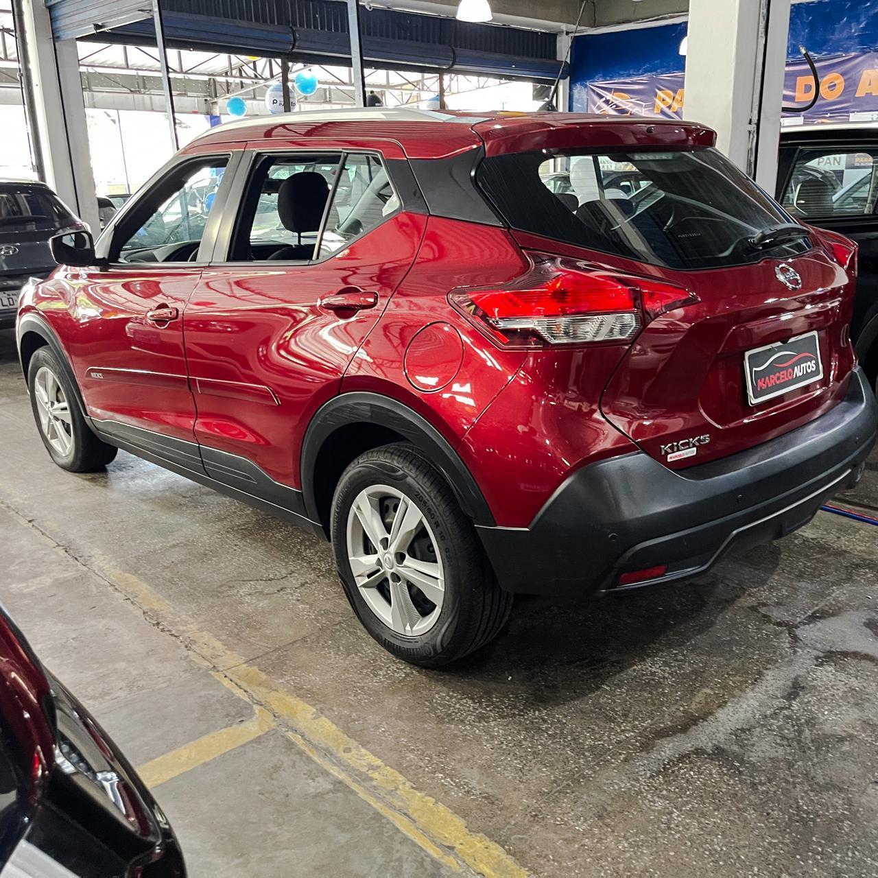 NISSAN KICKS