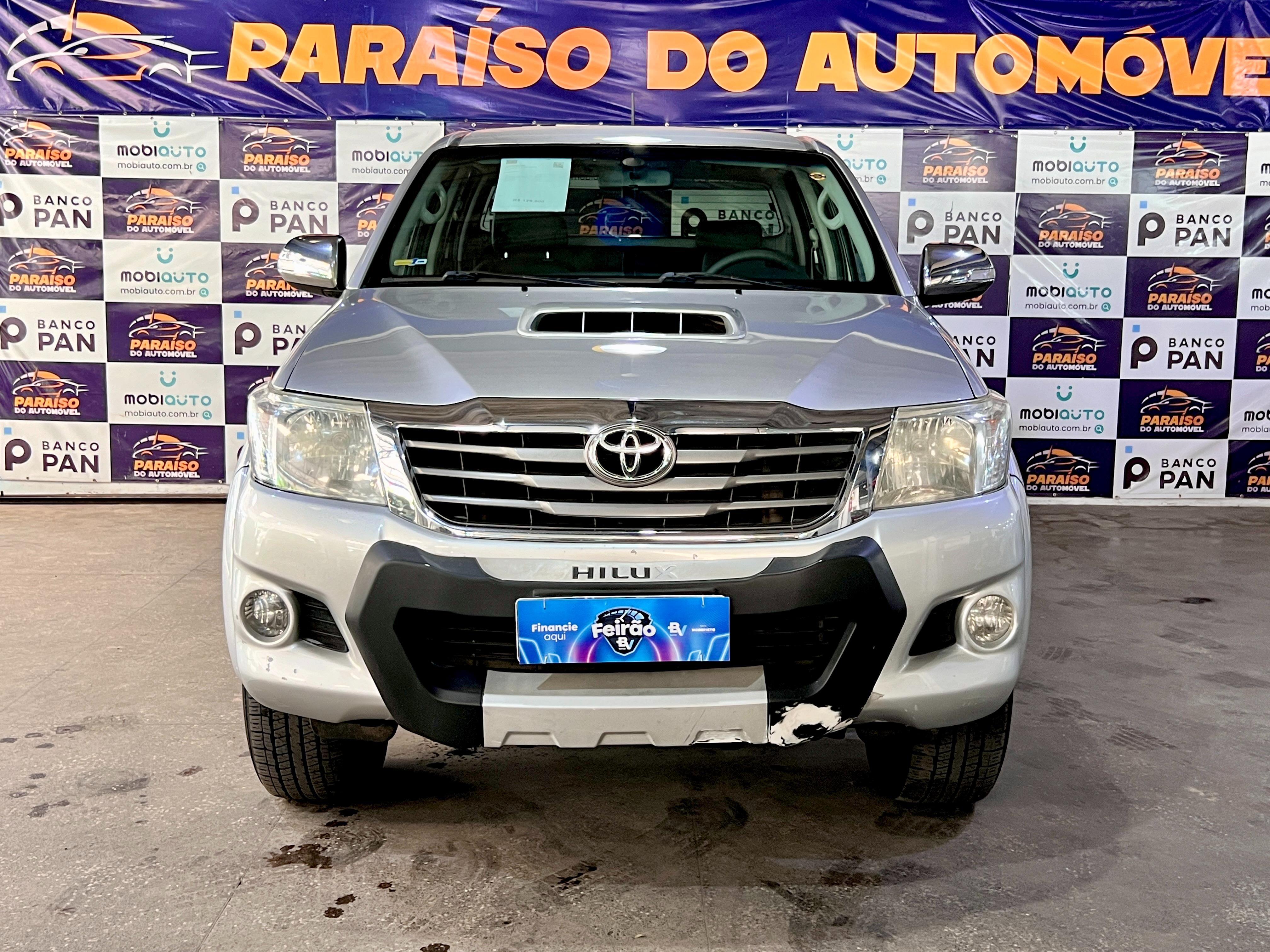 TOYOTA HILUX SW4