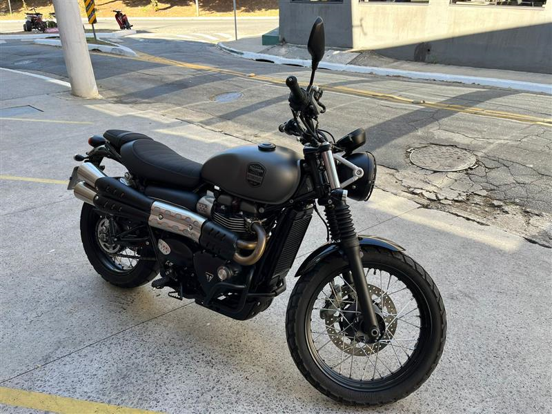 STREET SCRAMBLER