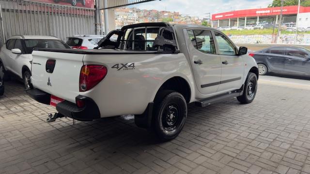 MITSUBISHI L200 TRITON