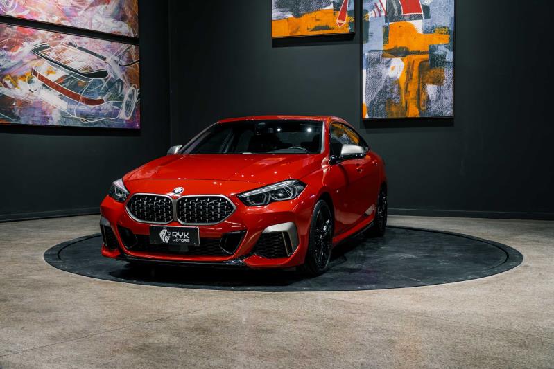 BMW M 235i