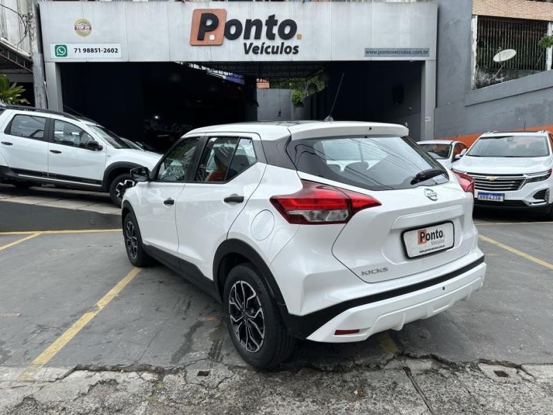 NISSAN KICKS